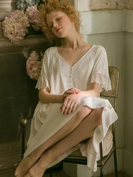 2019 Letní Bílé Bavlněné Sweet dámská Noční košile Měkké, Volné oblečení na Spaní Elegantní Vintage Princezna Krajka večerní Šaty 19523