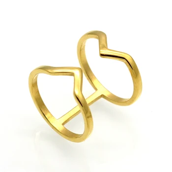 Módní Titanové ocelové Šperky Symetrický trojúhelník Duté Kroužky Bague 18mm Široký Přehled Zlaté Barvy Prsten Pro Ženy Anillos