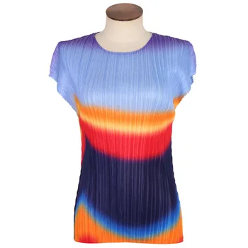 Poslední Miyake gradient skládaný malé vesta letní dámské šaty 2020 T-shirt top módní stlačena košili topy ženské 5069
