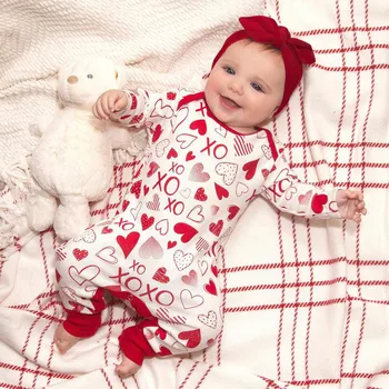 3-18M Jaro Podzim Novorozence Baby Girl Prohrábnout Romper Srdce Tisk Bavlna Kombinéza + Čelenky Valentýna Oblečení 2021