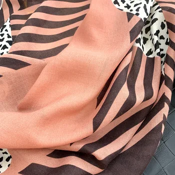 Nový Evropský a Americký styl cestování prázdniny podzimní šátek ženy módní divoké leopardí šátek přímořské šátek pláž ručník
