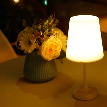Nové LED Stiskněte Senzor Stolní Lampa Stmívatelné LED Noční Světlo Stolní Lampa s USB Nabíječka Dálkové Ovládání pro Kanceláře, Ložnice Rodinu