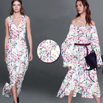 118 cm široký 19mm 93% bavlna a 7% spandex růžové květinové tisk bílé strečové hedvábí saténové tkaniny pro šaty košile oblečení cheongsam D769