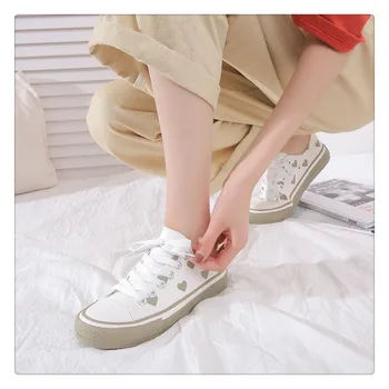 Letní bílé plátno boty student vysoké školy styl mori žena korejské verzi nové kawaii boty cosplay loli denní jediné boty