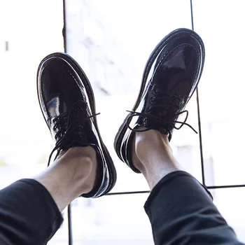 2019 muži šaty boty formální práce obchodní měkké lakované kůže toe pro muže, mužské pánské oxford byty velikost 39-44 Y4-38