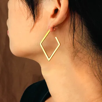 Baoyan Klasické Duté Srdce Earrrings Módní Geometrie Prohlášení Náušnice Z Nerezové Oceli Gold Star Ocelové Náušnice Pro Ženy