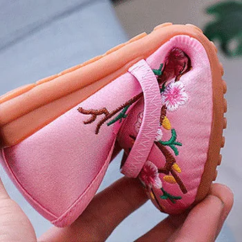 Hanfu holky vyšívané boty starého Pekingu ručně vyráběné tkaniny lidovém stylu kostým studenti taneční výšivky děti vycházkové boty