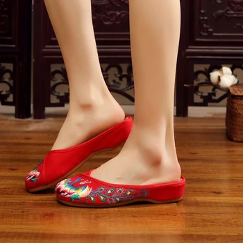 MVVJKE Ženy Ploché Muly Pantofle Vyšívané Páv Kolo Toe Letní Boty Dámské Ležérní Pohodlí Výšivky Boty Zapatos Mujer