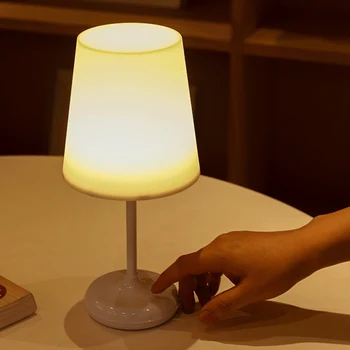 Nové LED Stiskněte Senzor Stolní Lampa Stmívatelné LED Noční Světlo Stolní Lampa s USB Nabíječka Dálkové Ovládání pro Kanceláře, Ložnice Rodinu